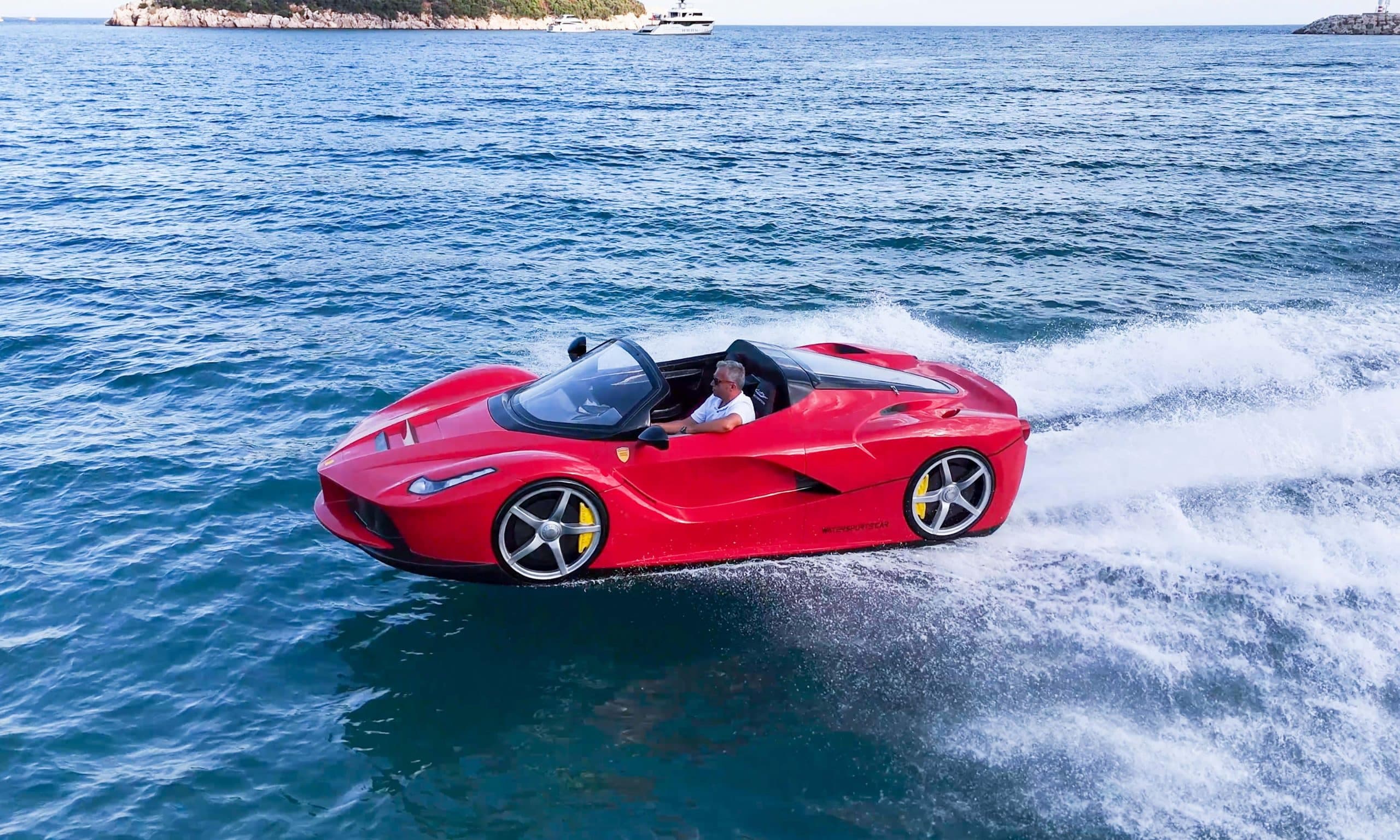 Премиальный водный катер Ferrari F7 миниатюра 2
